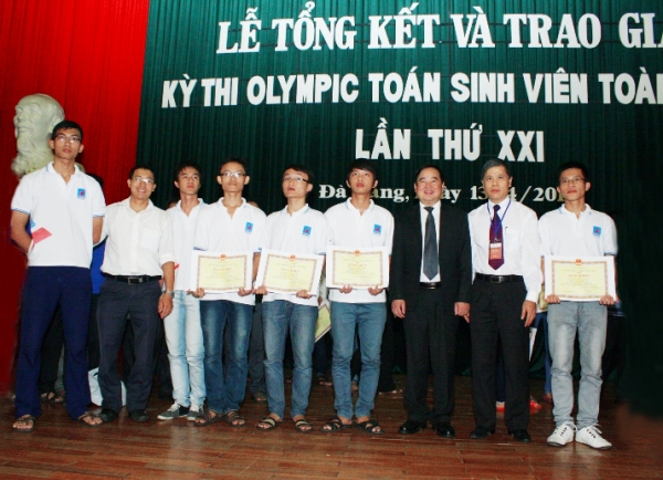 PVU đạt 1 giải nhất, 1 giải nhì và 3 giải ba tại kỳ thi Olympic Toán SV Toàn quốc lần thứ XXI